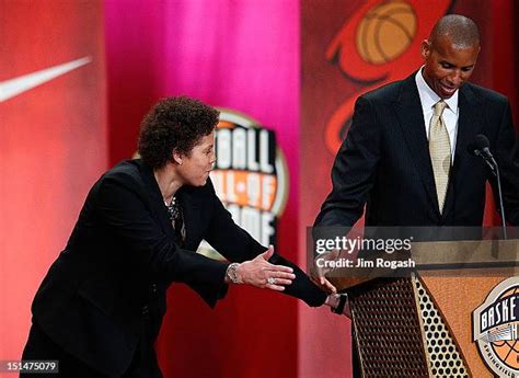 Reggie Miller Sister Photos and Premium High Res Pictures - Getty Images