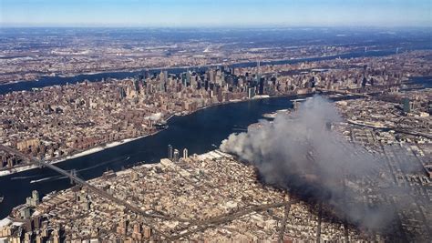 Large Brooklyn fire carries smoke across New York City