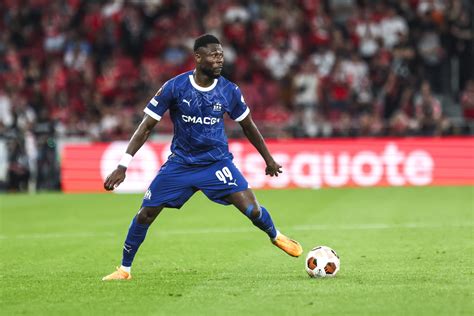 Mercato Om Mbemba Aurait Bien Recal Rennes