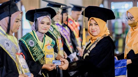 Uniba Surakarta Gelar Wisuda Sarjana Angkatan Dan Magister Angkatan