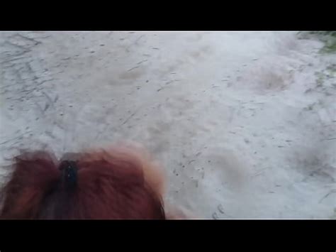 Safadinha Apronta Em Praia Deserta XVIDEOS