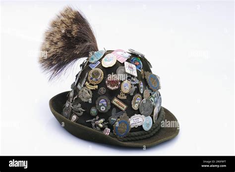 Traditional bavarian woolen hat Stock Photo - Alamy