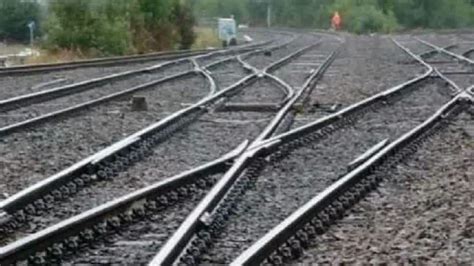 A Wagon Of Goods Train Derails In Bilaspur Howrah Mumbai Rail Route