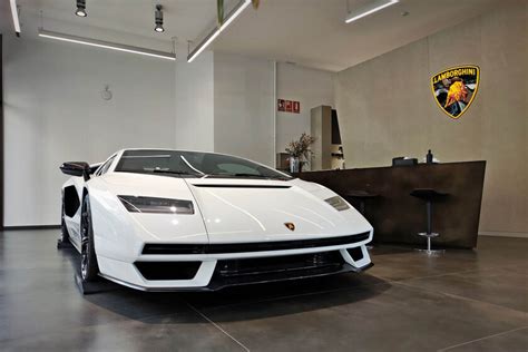 Alguien Ha Comprado Un Lamborghini Countach LPI 800 4 Nuevo En