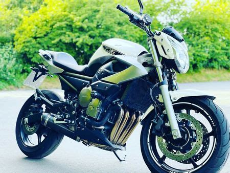 YAMAHA Yamaha Xj6 Naked Bike Motorrad Mit Shark Auspuffanlage Und Abs Gebrauchtmotorrad