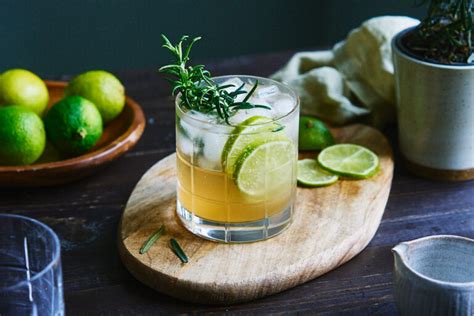 Elderflower And Lime Spring Mocktail Good Eatings