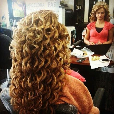 Spiral Curls Permed Hairstyles Medium Curly Hair Styles Long Wavy Hair