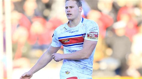 Jacob Miller Scores Hat Trick Of Tries As Wakefield Rout Wigan Eurosport