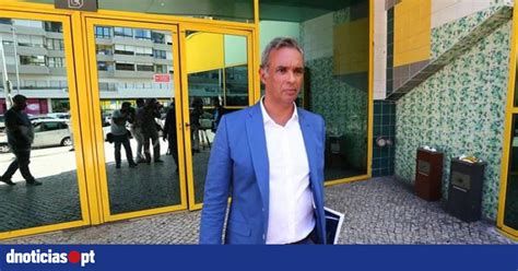 TVI dispensa advogado e comentador Pedro Proença que tentou afastar