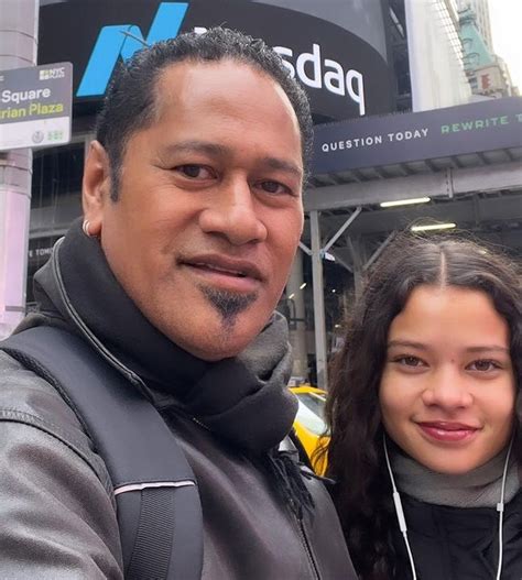 filha de  anos de ator de star wars  escolhida  ser moana em