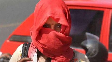 Delhi Thursday Recorded Hottest Day Of Season Severe Heat Wave To Continue Over Next Three