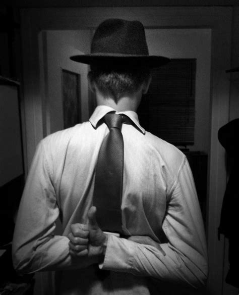 ab gallery contradiction