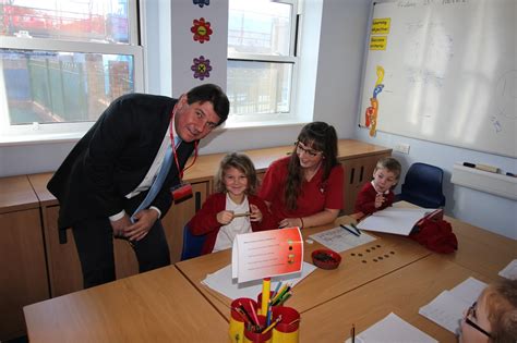 Stephen Metcalfe: Visiting Lee Chapel Primary School