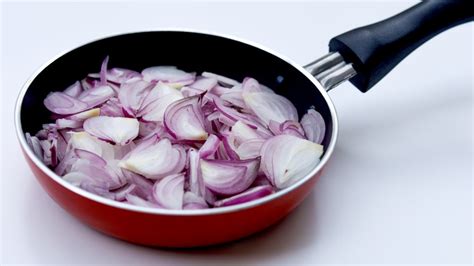 Tips You Need When Cooking With Shallots