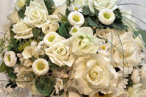 Real Vs Artificial Flowers Why Should You Go Faux