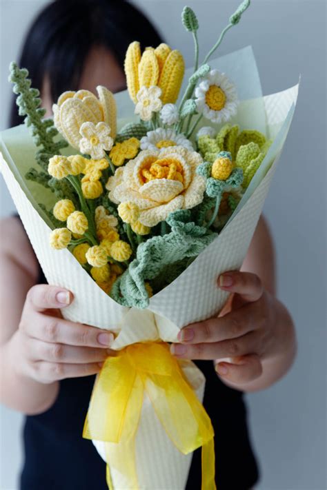 Yellow Rose and Tulip Bouquet Kit-with PDF pattern - Hookok