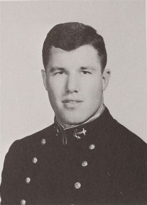 Vmh Robert E Tuttle 2lt Usmc