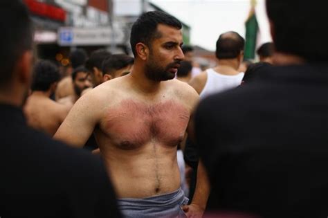 Shi Ite Muslims Bare Chests In Annual Self Flagellation Procession