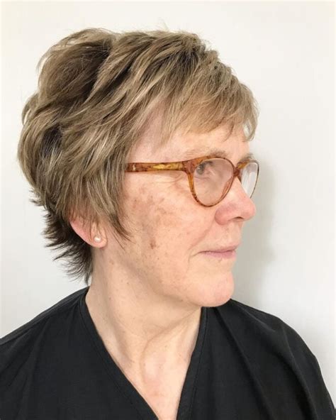 21 Most Flattering Pixie Cuts For Older Ladies With Glasses Moore