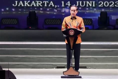 Presiden Jokowi Buka Jakarta Fair 2023 Dimeriahkan Pesta Kembang Api