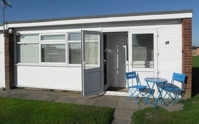 Caravan holiday accommodation on California Sands