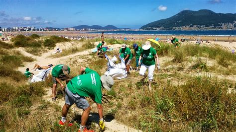 LA ASOCIACIÓN CULTURAL BOSQUES DE CANTABRIA ELIMINA 17 TONELADAS DE