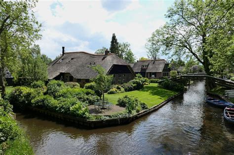 Giethoorn, a fairy tale village in Netherlands – Butter.and.fly