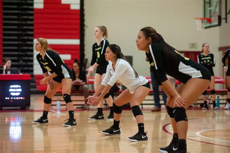 Cal State La Volleyball Keeps Winning Streak Alive On The Road