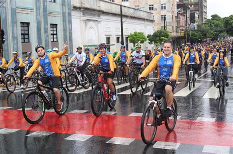 Passeio Ciclístico em comemoração aos 198 anos da PMPE encara a chuva