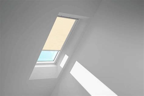 VELUX Standard Sichtschutzrollo mit Führungsschienen