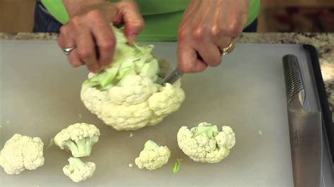 How To Cut Cauliflower Into Florets By Rockin Robin Cooks Youtube