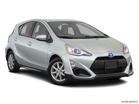 2017 Toyota Prius C Reviews Price Specs Photos And Trims Drivingca