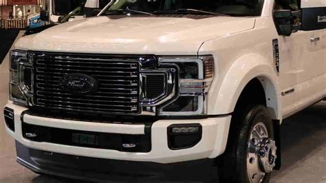 Ford Recalls Super Duty Trucks To Fix Front Hub Detachment Problem