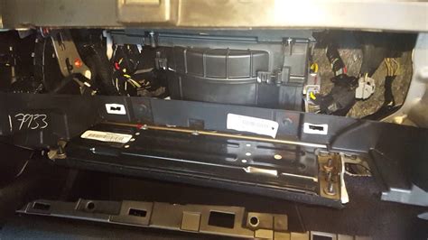 How To Remove Glove Box Traverse At Edna Fain Blog