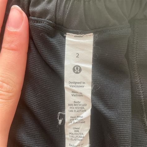 Lululemon Black Low Rise Hottie Hot Shorts Size In Depop