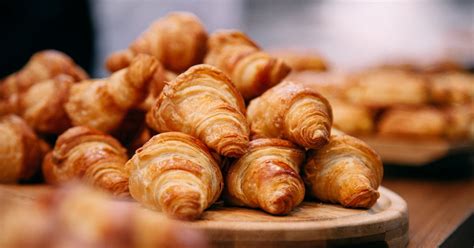 La Recette Des Croissants Au Beurre D Ric Kayser Cosmopolitan Fr