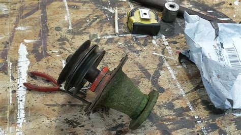 Lawnmower Blade Spindle bearing Replacement