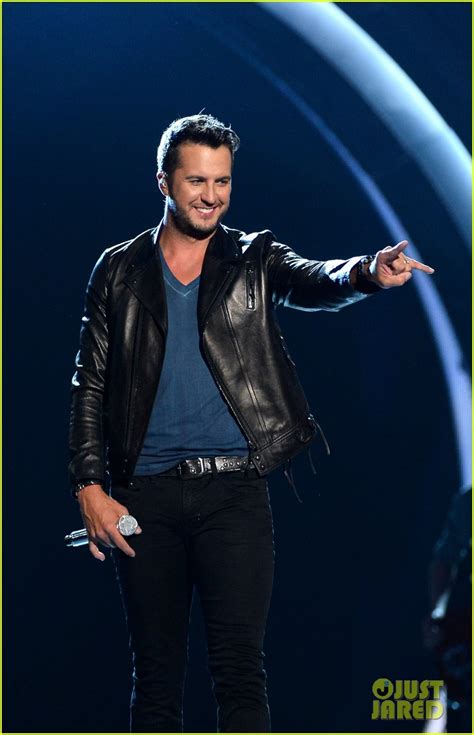 Luke Bryan Makes Us Want to 'Play It Again' at ACM Awards 2014! (Video): Photo 3086001 | Photos ...