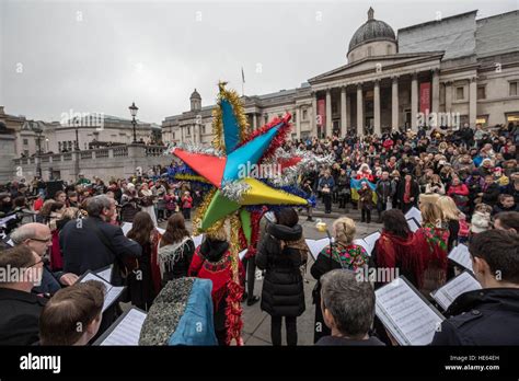 Christmas carols choir hi-res stock photography and images - Alamy