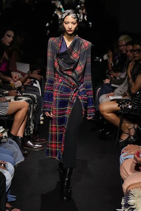 Jean Paul Gaultier Fall 2023 Couture Fashion Show The Impression