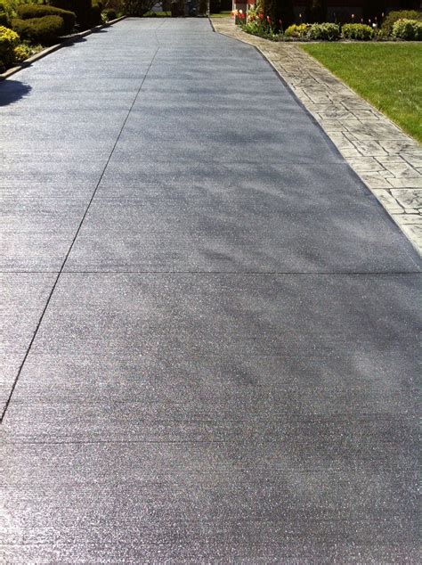 Broom Finished Concrete Driveway with English Yorkstone Stamped ...