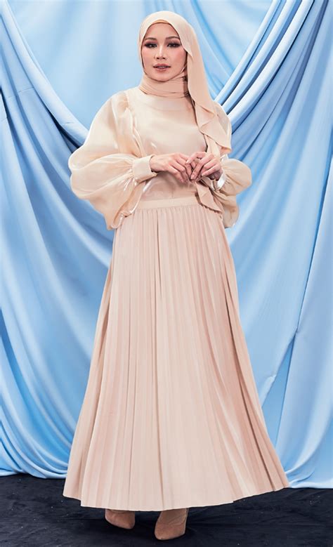 Bubble Organza Top In Nude AINAHARIZ KUALA LUMPUR