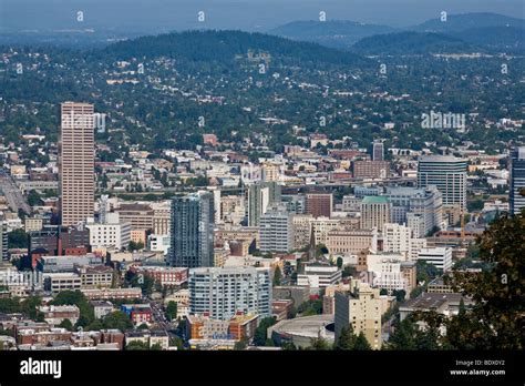 Skyline of Portland, Oregon Stock Photo - Alamy