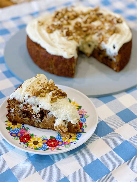 Recipe Vegan Carrot Walnut Cake With Vanilla Buttercream Frosting