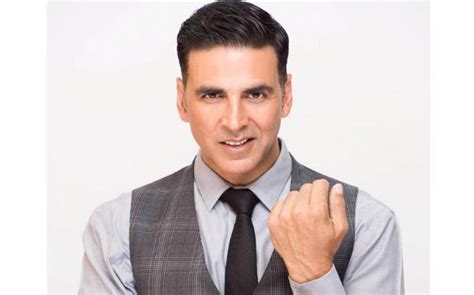 Akshay Kumar All Set To Deliver A Hat Trick As Good Newwz Inches Closer