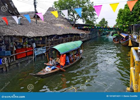 Khlong Lat Mayom Floating Market in Bangkok Editorial Photo - Image of khlong, klong: 101691431