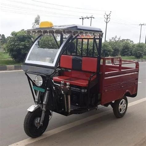 Red Battery Operated E Rickshaw Loader At Rs 110000 Pipra Sahjanwan