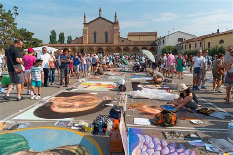 Incontro Nazionale Dei Madonnari A Grazie Di Curtatone Gli Artisti Si