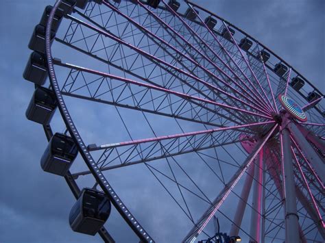 Free Images - the island ferris wheel