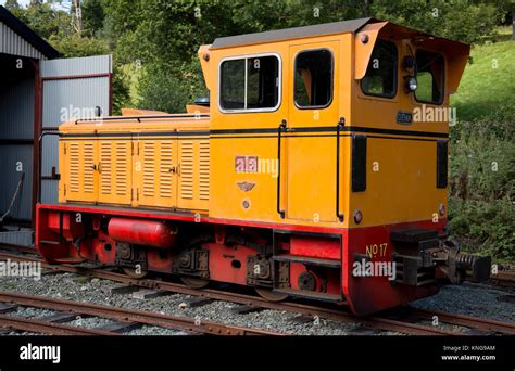 Narrow gauge locomotive hi-res stock photography and images - Alamy